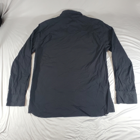 Mens black DC Shoes button up shirt. Medium. - Picture 8 of 9